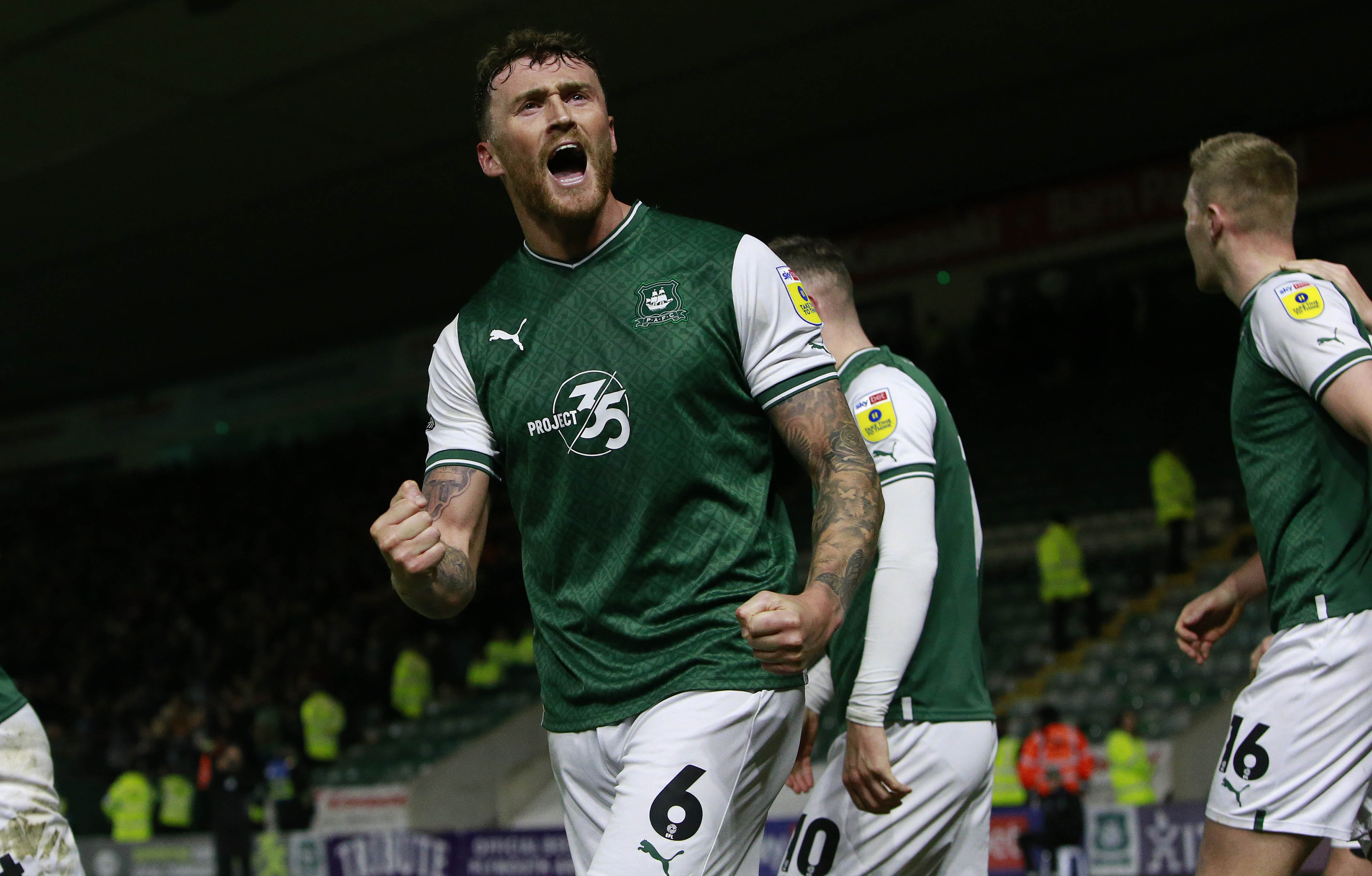 Dan Scarr celebrates his winner against Wycombe