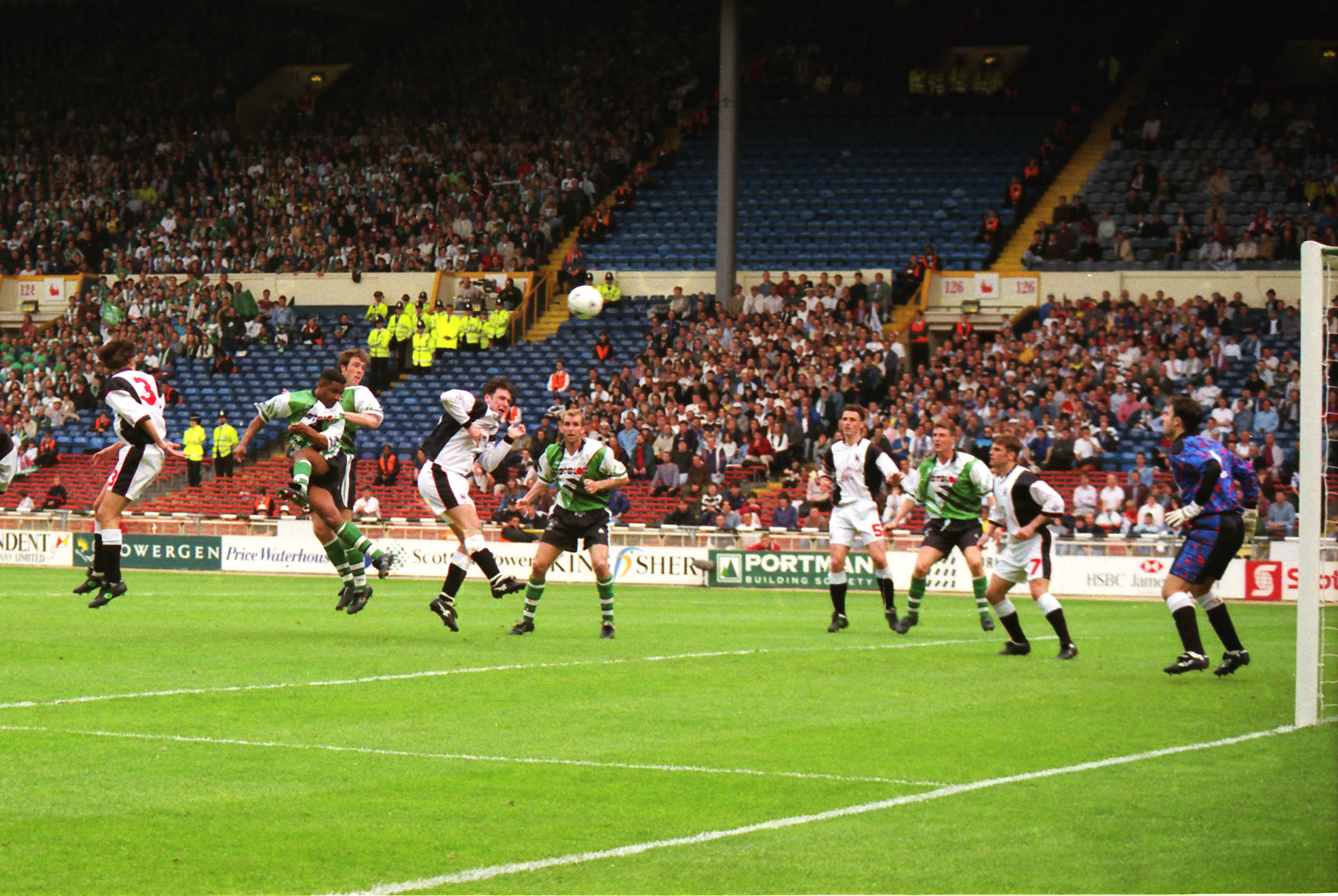 Ronnie Mauge scoring at Wembley 