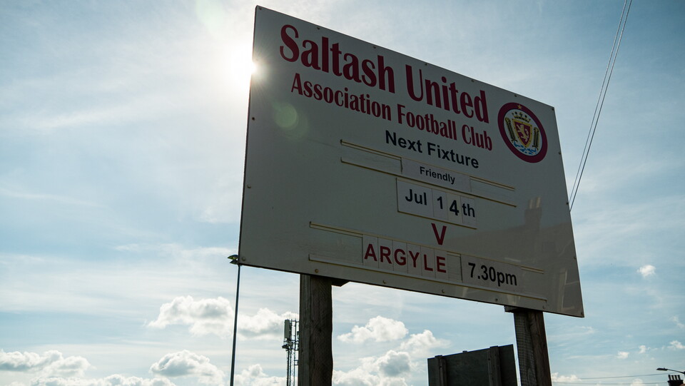 Alt-Look | Saltash United 