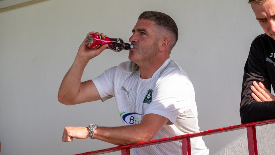 Alt-Look | Saltash United 