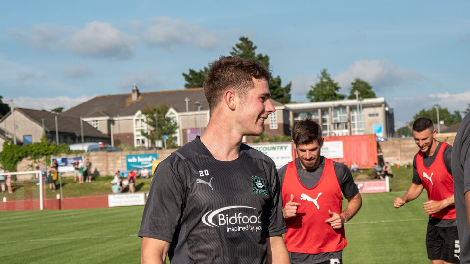 Alt-Look | Saltash United 