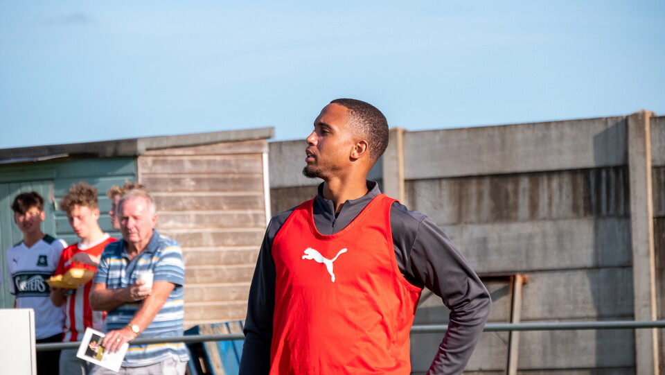 Alt-Look | Saltash United 