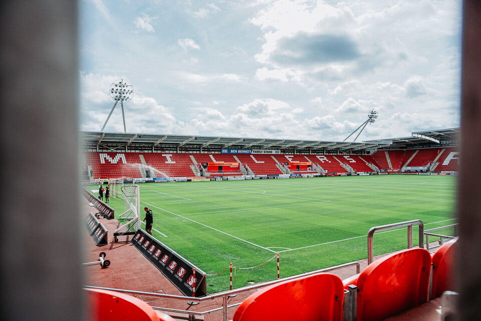 Alt-Look | Rotherham United 