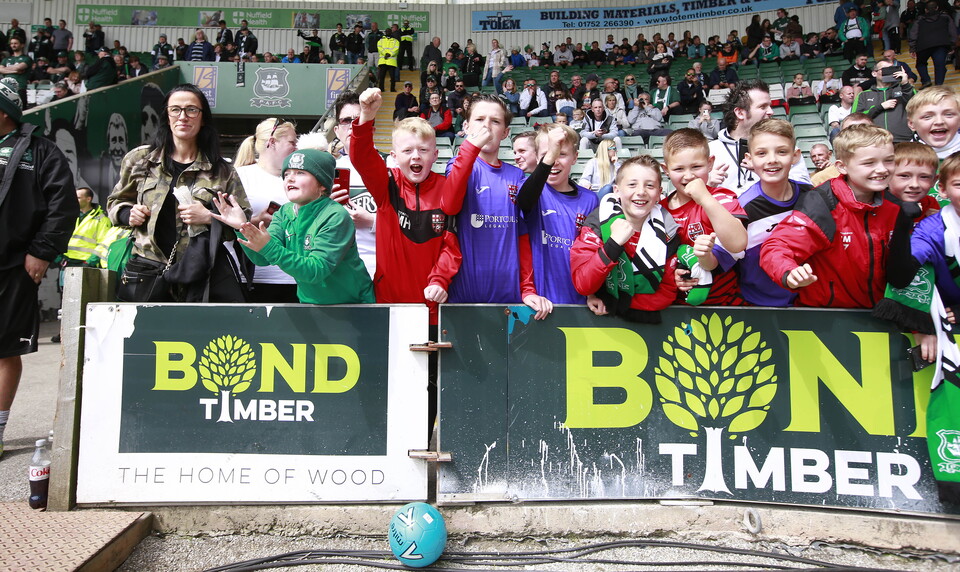 Gallery | MK Dons (H)