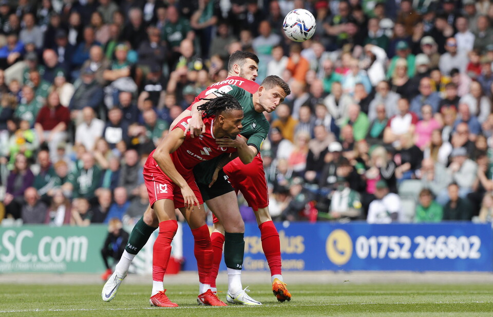 Gallery | MK Dons (H)