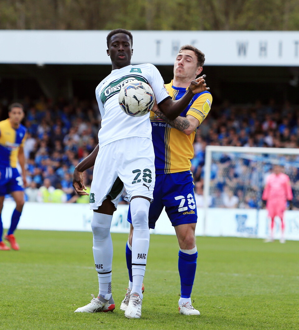Wycombe Wanderers v Argyle