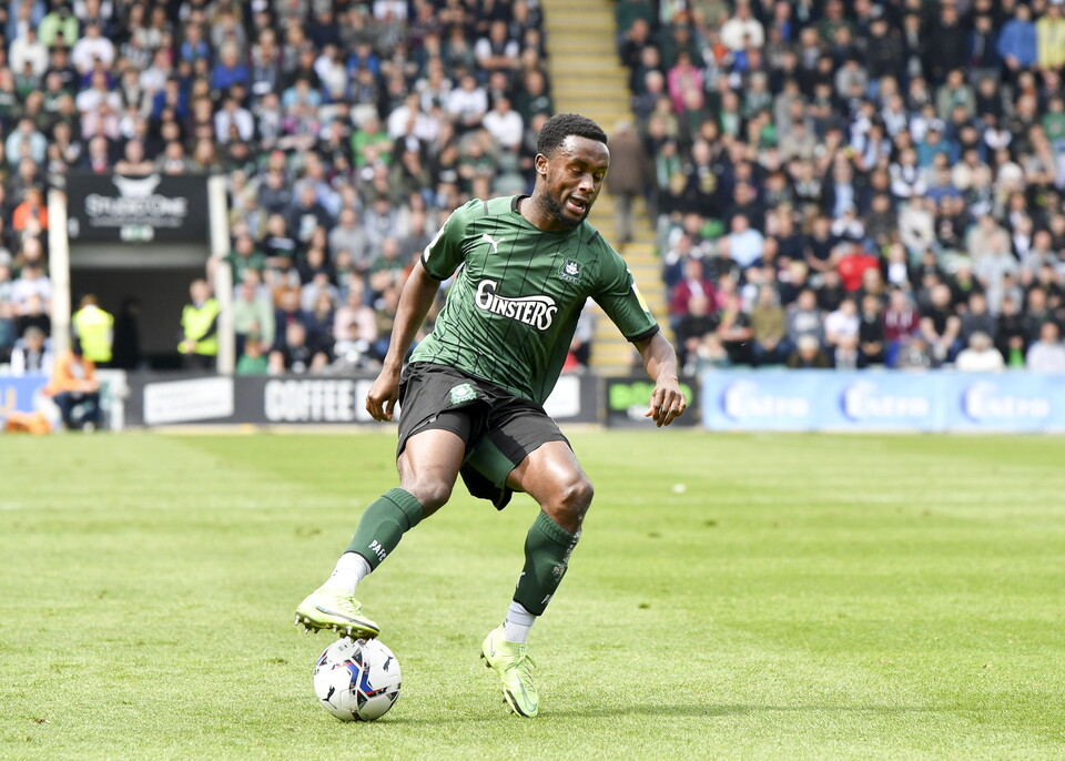 Gallery | MK Dons (H)