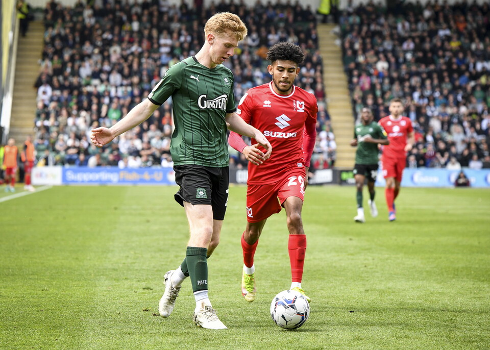 Gallery | MK Dons (H)