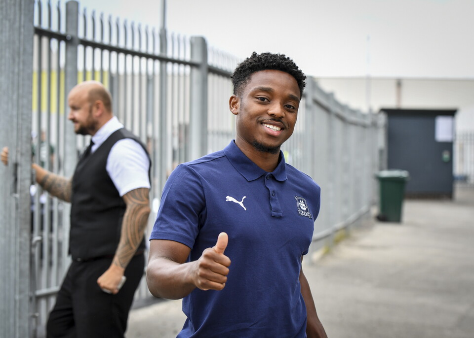 Gallery | Barnsley (H)