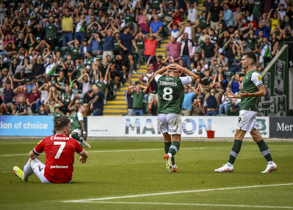 Gallery | Barnsley (H)