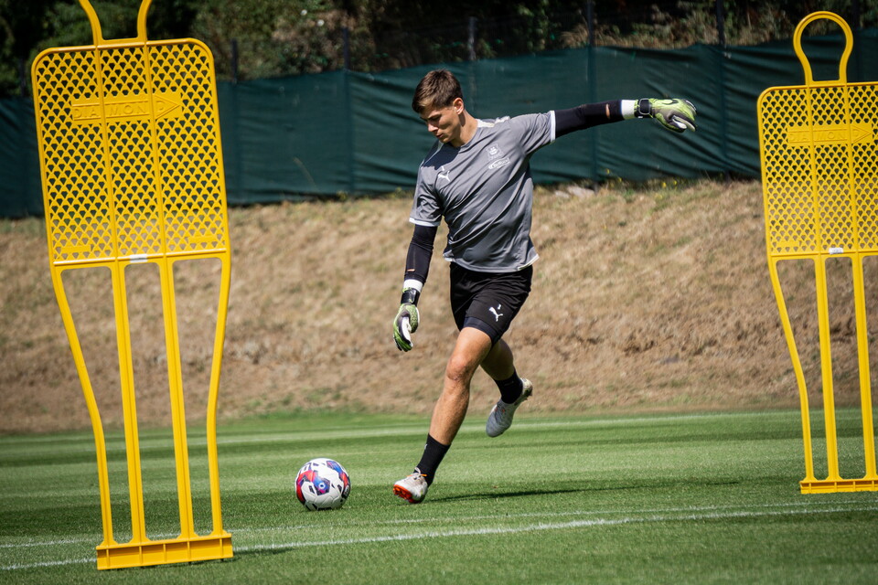 Gallery | Training Pre Barnsley 