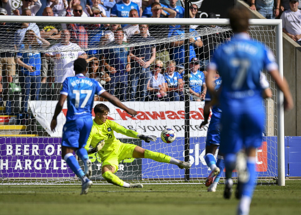 Gallery | Bolton Wanderers (H)