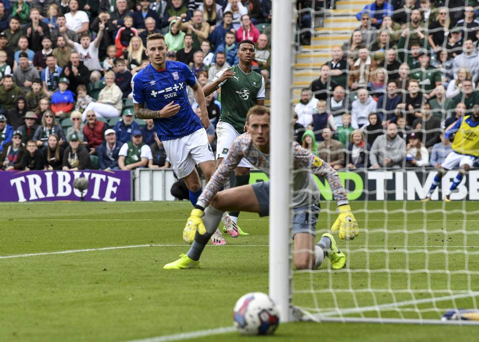 Gallery | Ipswich Town (H)