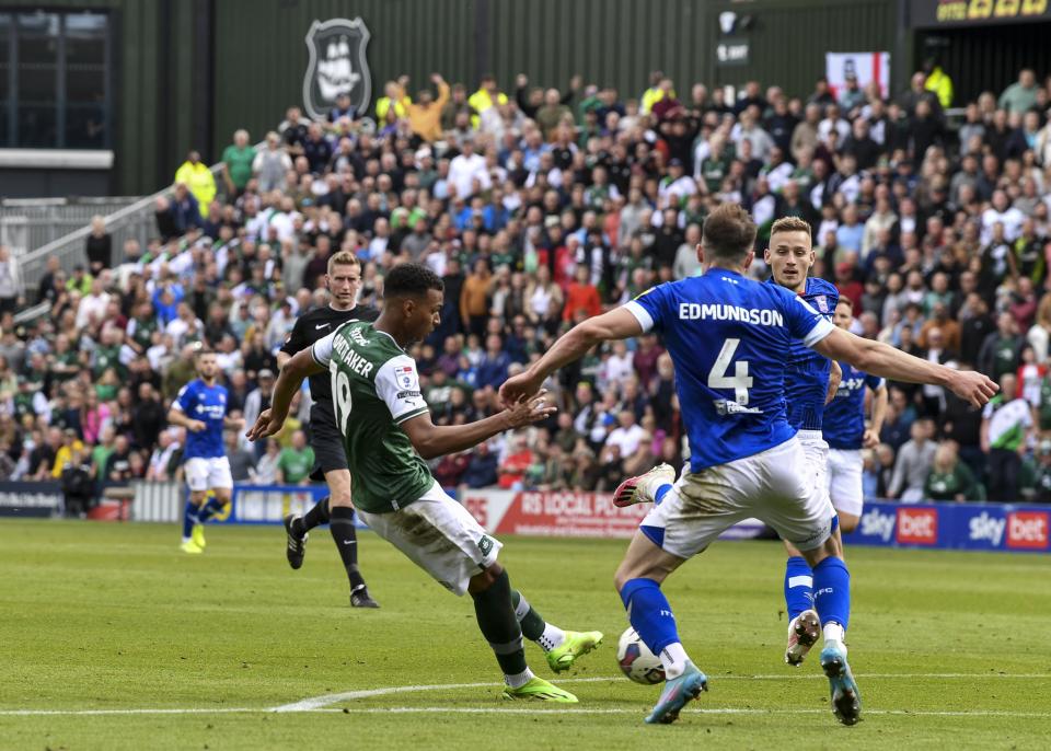 Gallery | Ipswich Town (H)