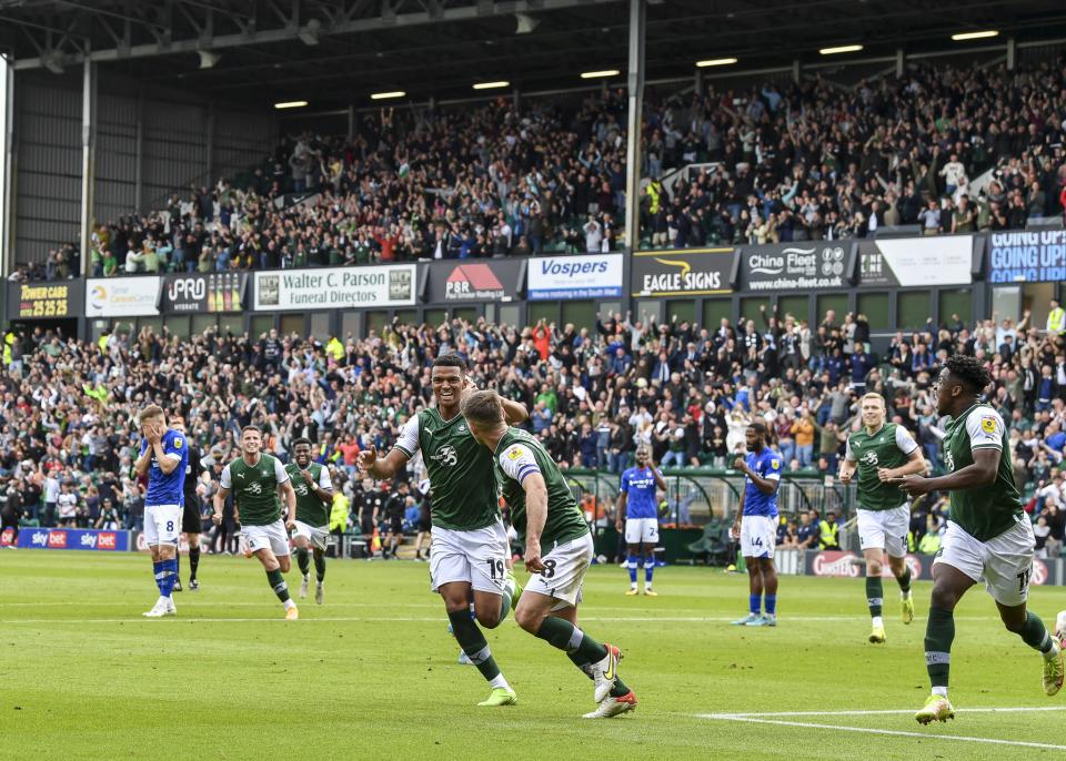 Gallery | Ipswich Town (H)