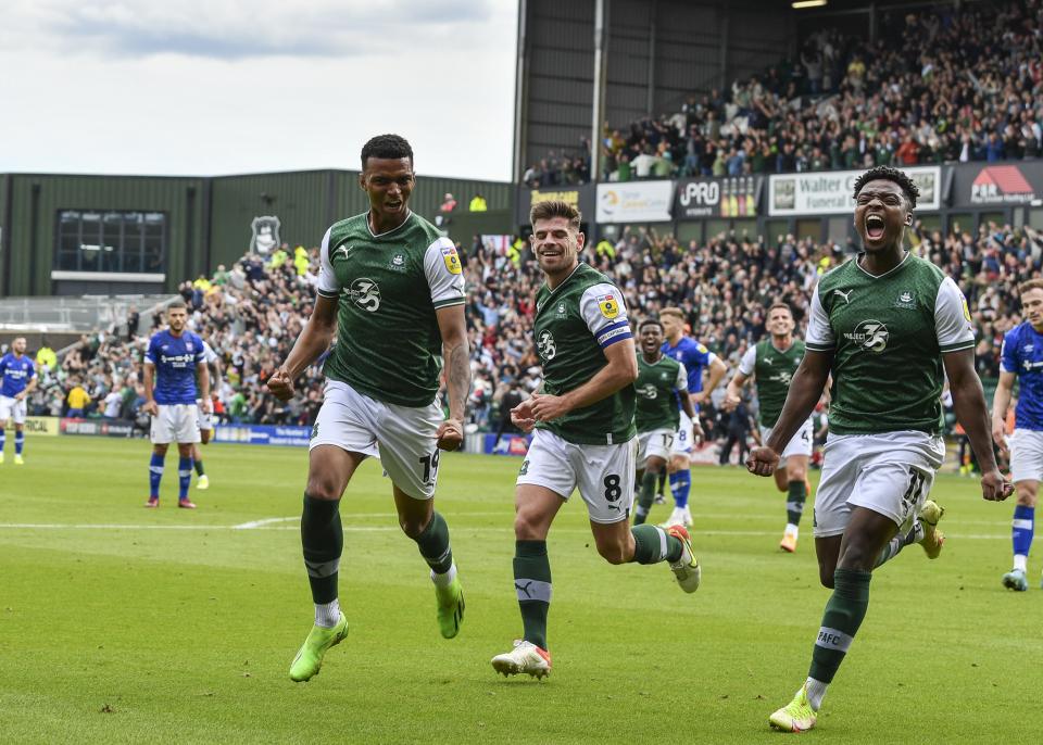 Gallery | Ipswich Town (H)