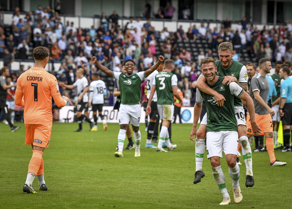 Gallery | Derby County (A)