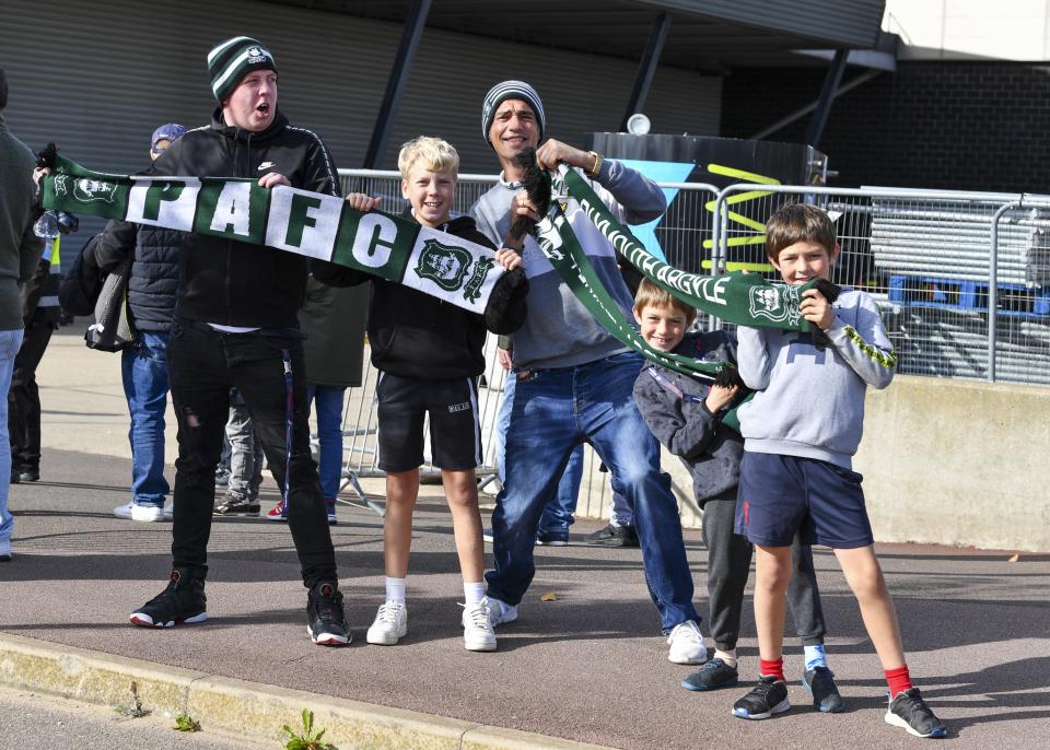 Gallery | MK Dons (A)