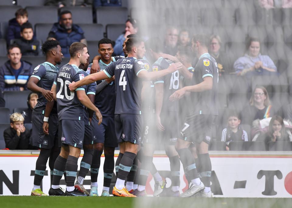 Gallery | MK Dons (A)