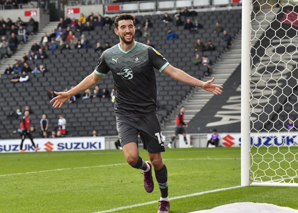 Gallery | MK Dons (A)