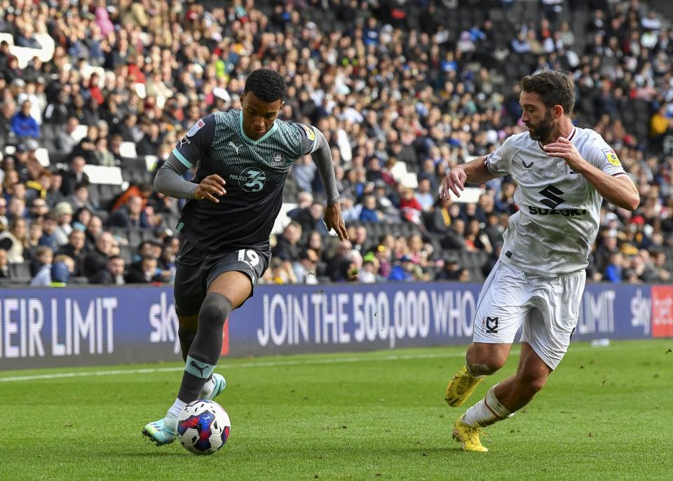 Gallery | MK Dons (A)