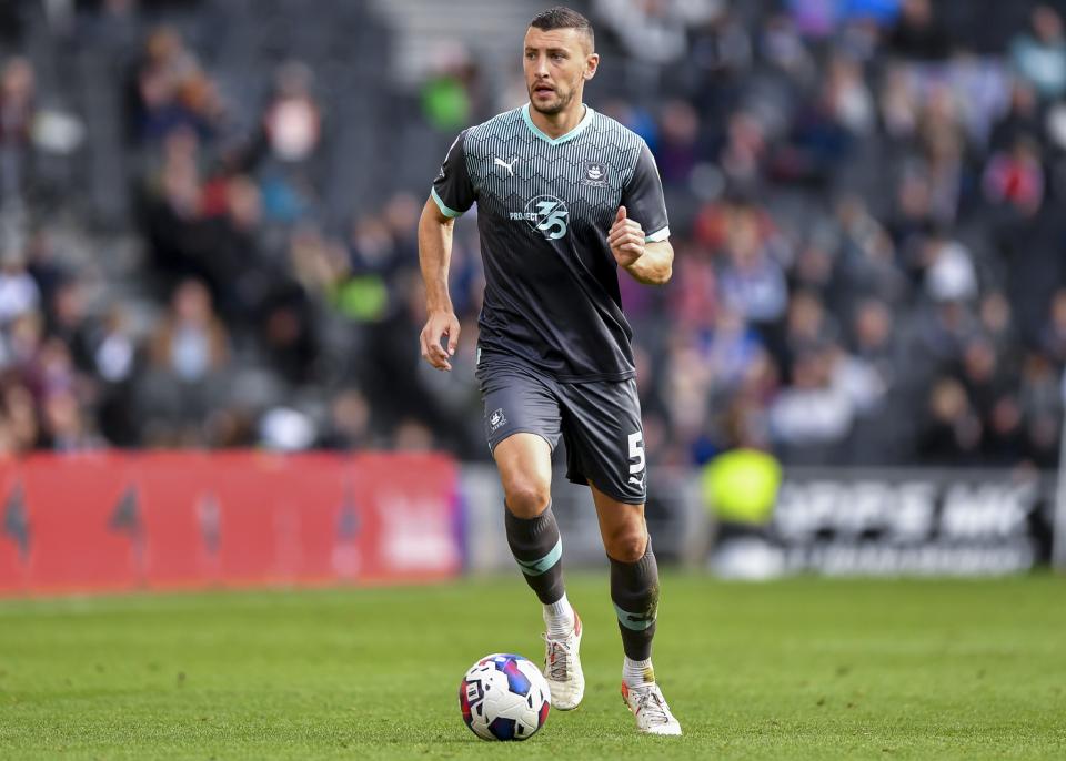 Gallery | MK Dons (A)