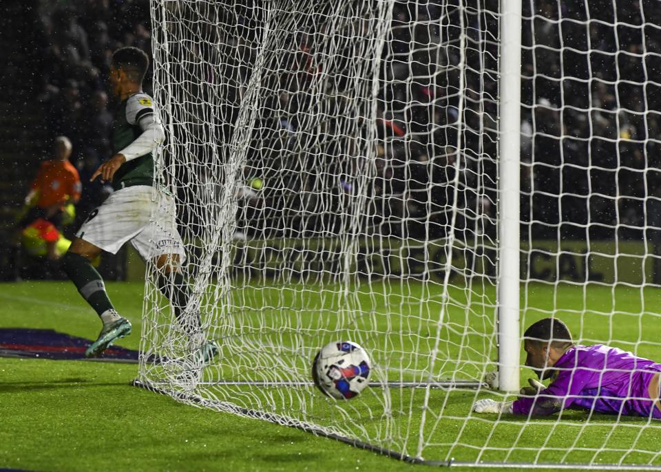 Gallery | Shrewsbury Town (H)