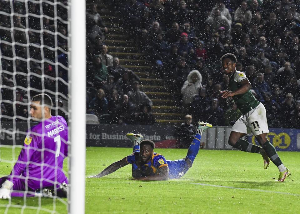 Gallery | Shrewsbury Town (H)