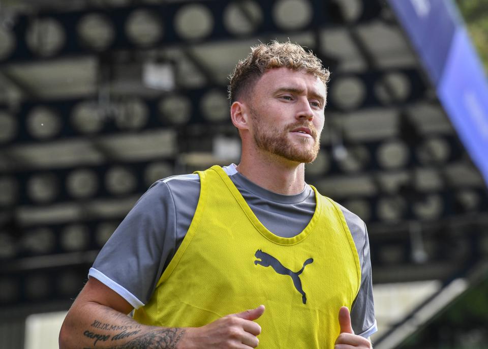 Wycombe Wanderers v Argyle