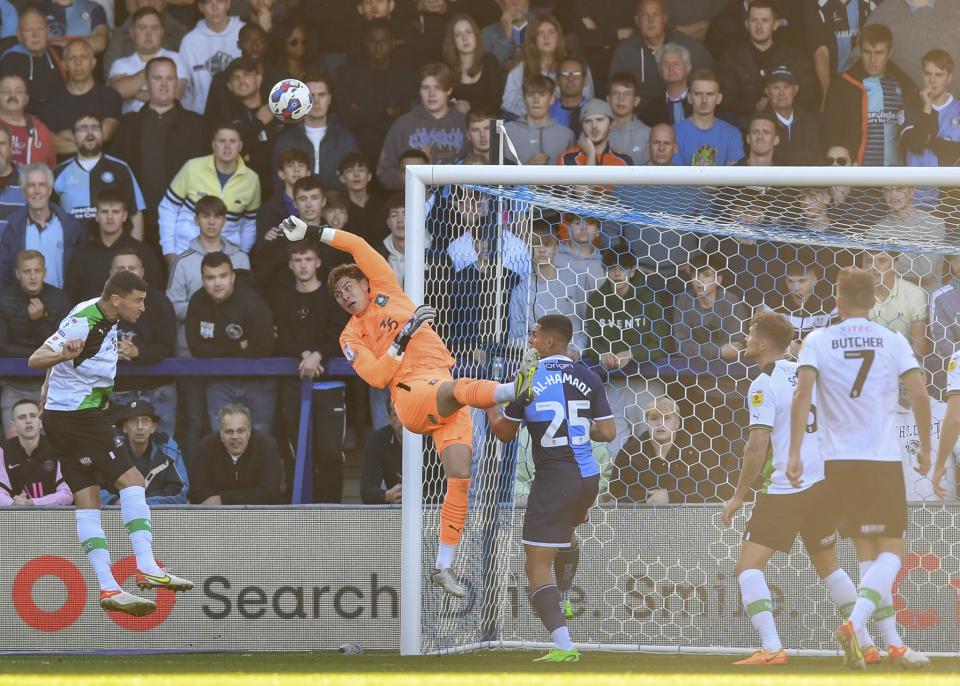 Wycombe Wanderers v Argyle