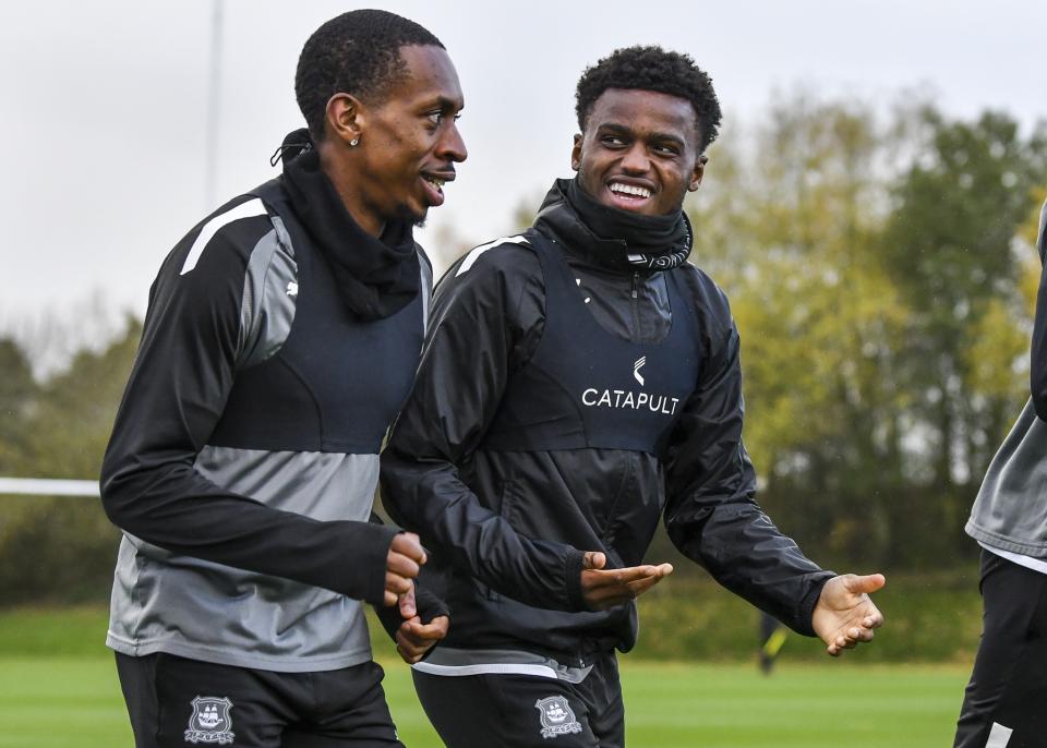 Inside Training | Pre Burton Albion