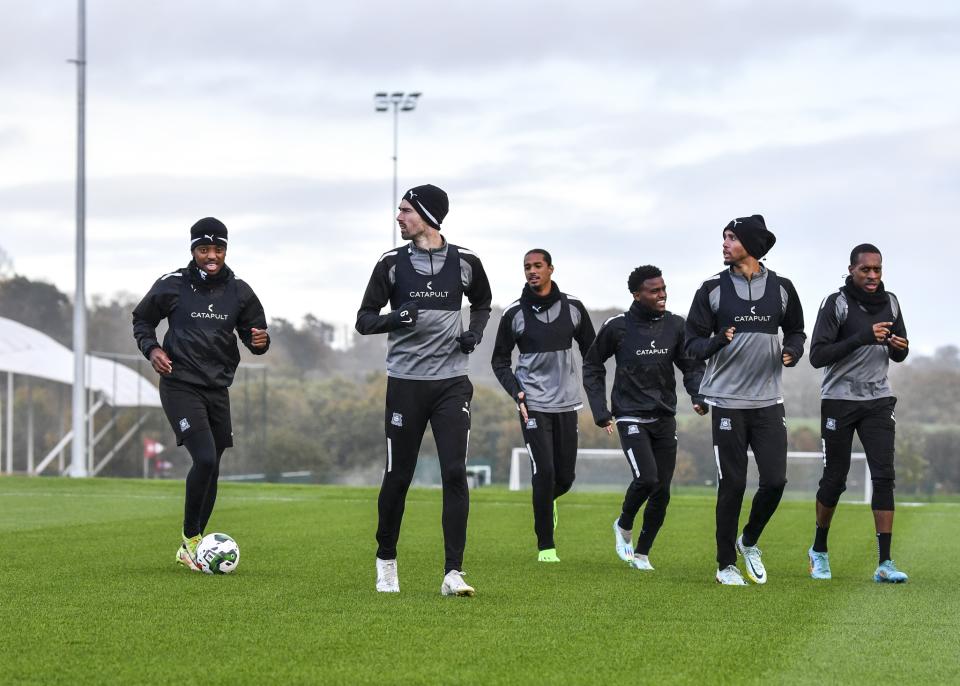 Inside Training | Pre Burton Albion
