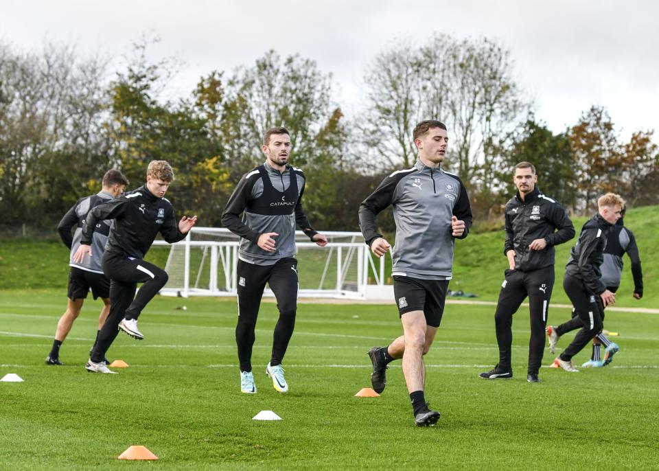 Inside Training | Pre Burton Albion