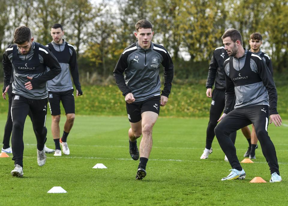 Inside Training | Pre Burton Albion