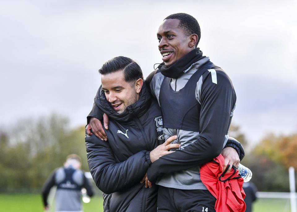 Inside Training | Pre Burton Albion