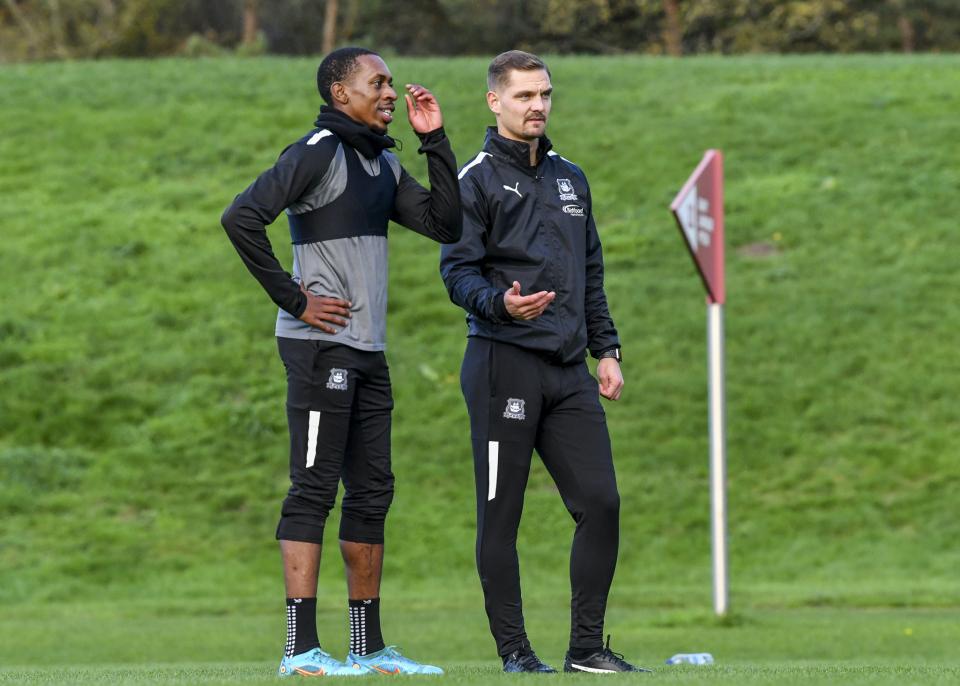 Inside Training | Pre Burton Albion