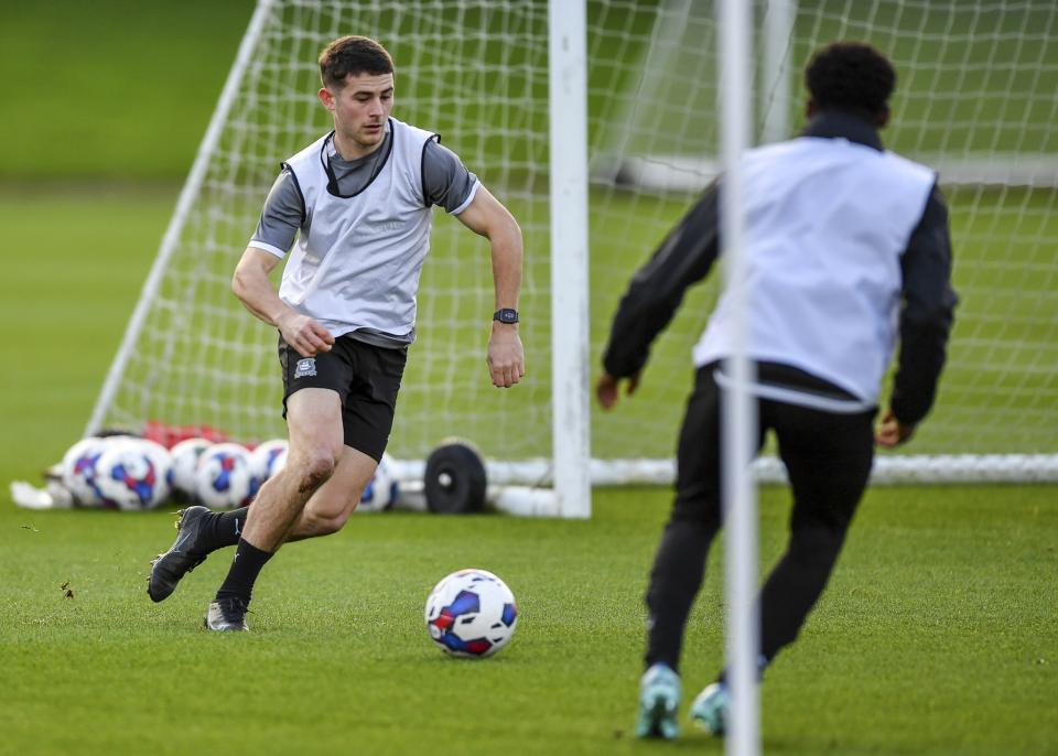 Inside Training | Pre Burton Albion