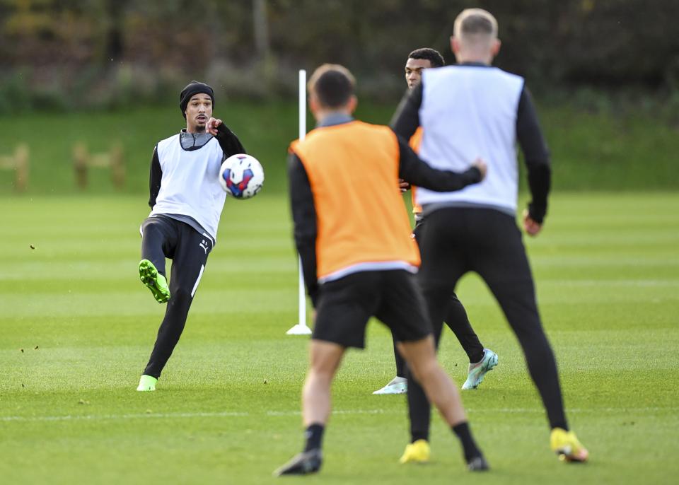 Inside Training | Pre Burton Albion