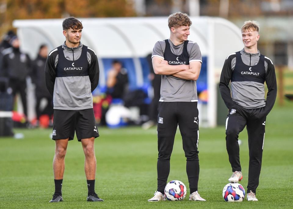 Inside Training | Pre Burton Albion