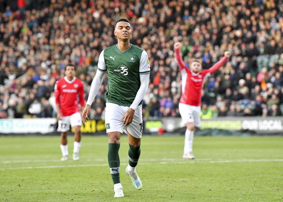 argyle-morecambe2223