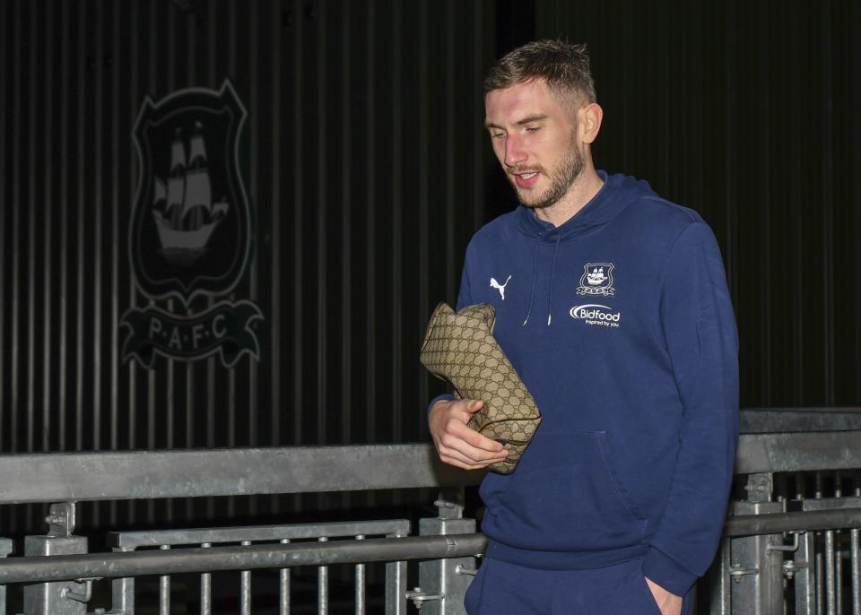 Gallery | Wycombe Wanderers (H)