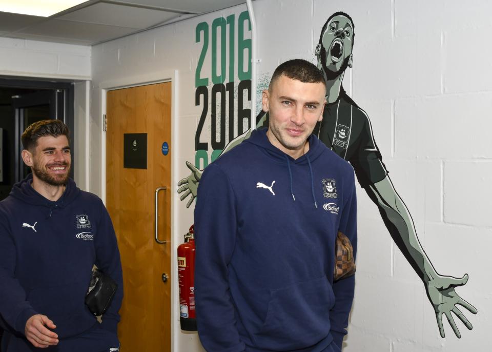 Gallery | Wycombe Wanderers (H)