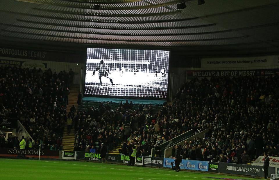 Gallery | Wycombe Wanderers (H)