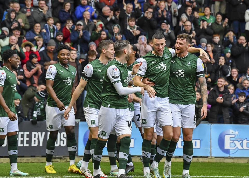 Gallery | Milton Keynes Dons (H)