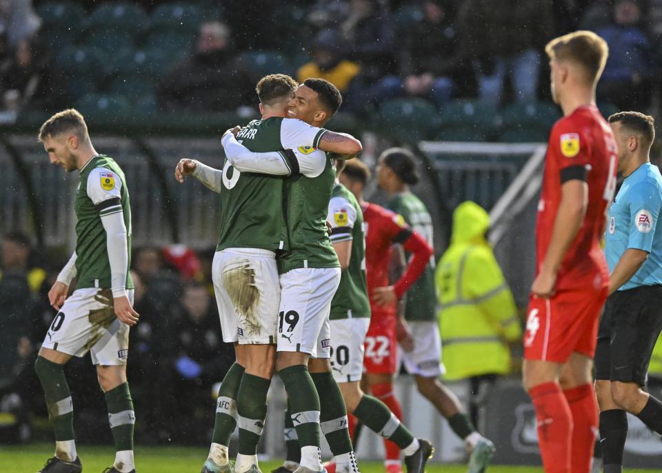 Gallery | Milton Keynes Dons (H)