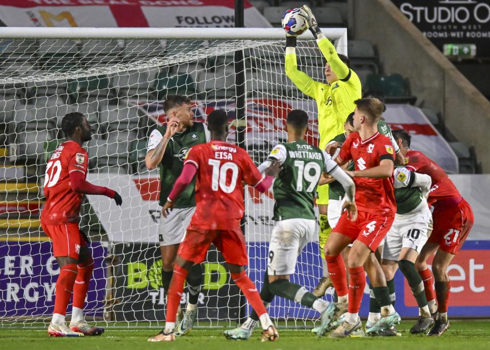 Gallery | Milton Keynes Dons (H)