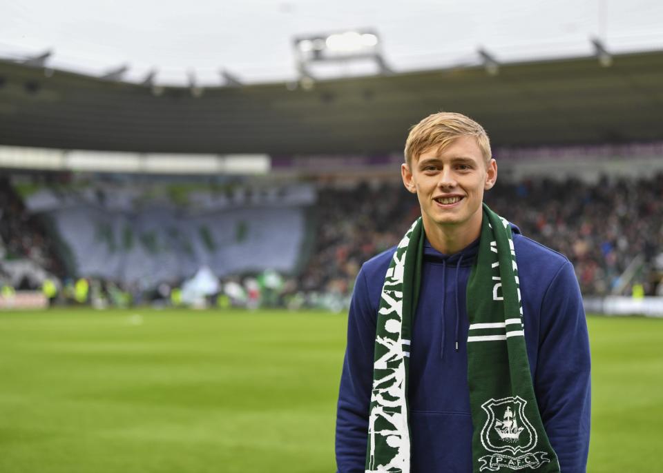 Gallery | Milton Keynes Dons (H)