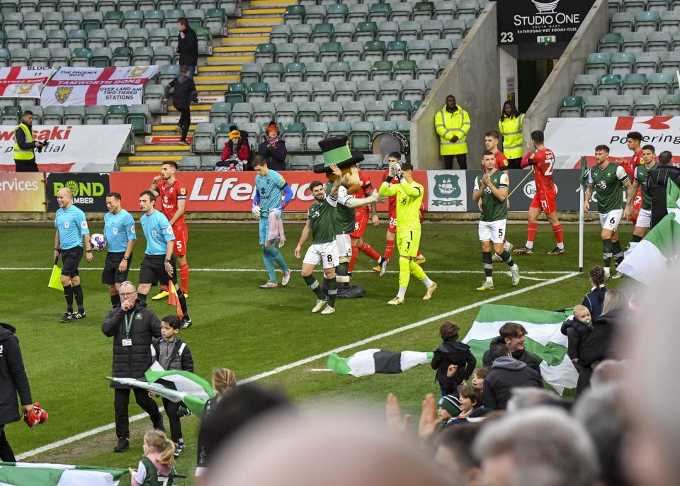 Gallery | Milton Keynes Dons (H)