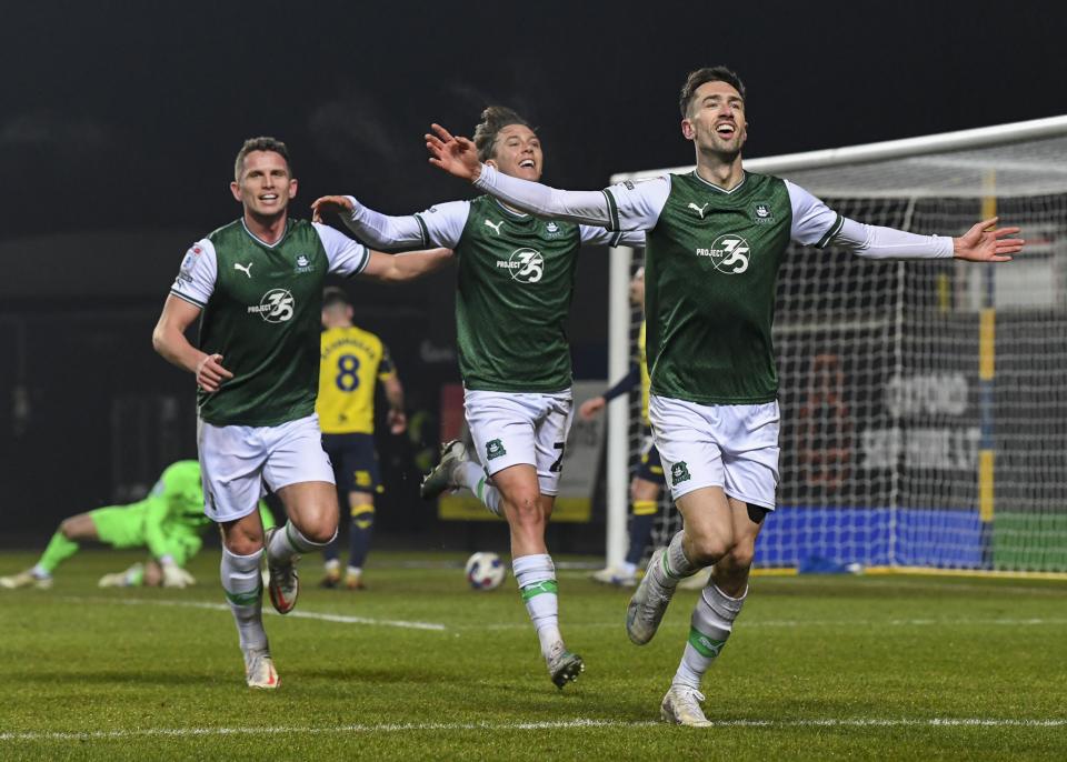 Gallery | Oxford United (A)