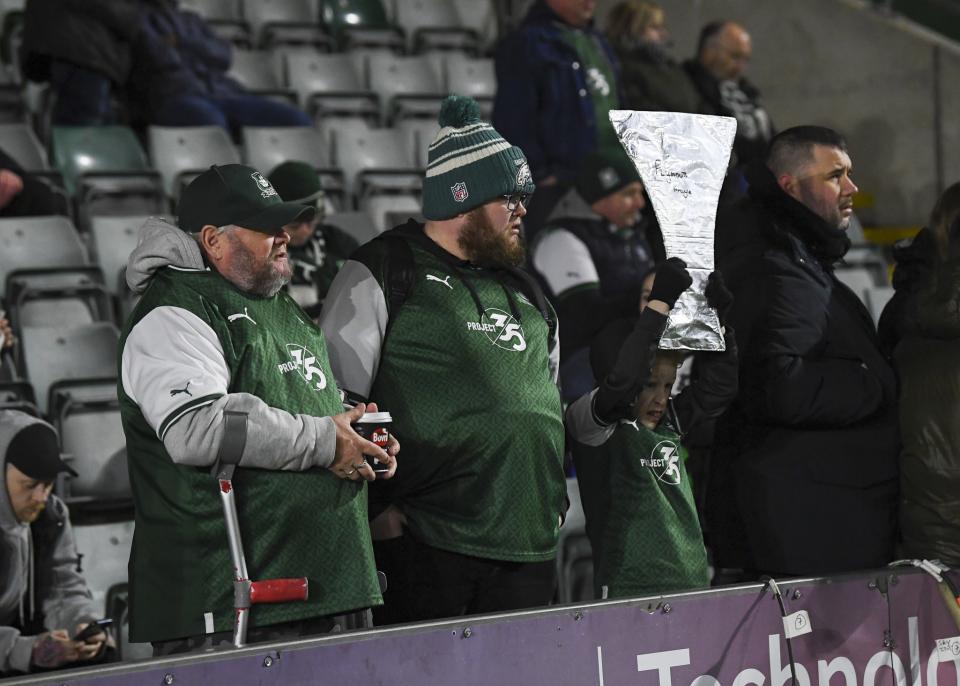 Gallery | Cheltenham Town (H)